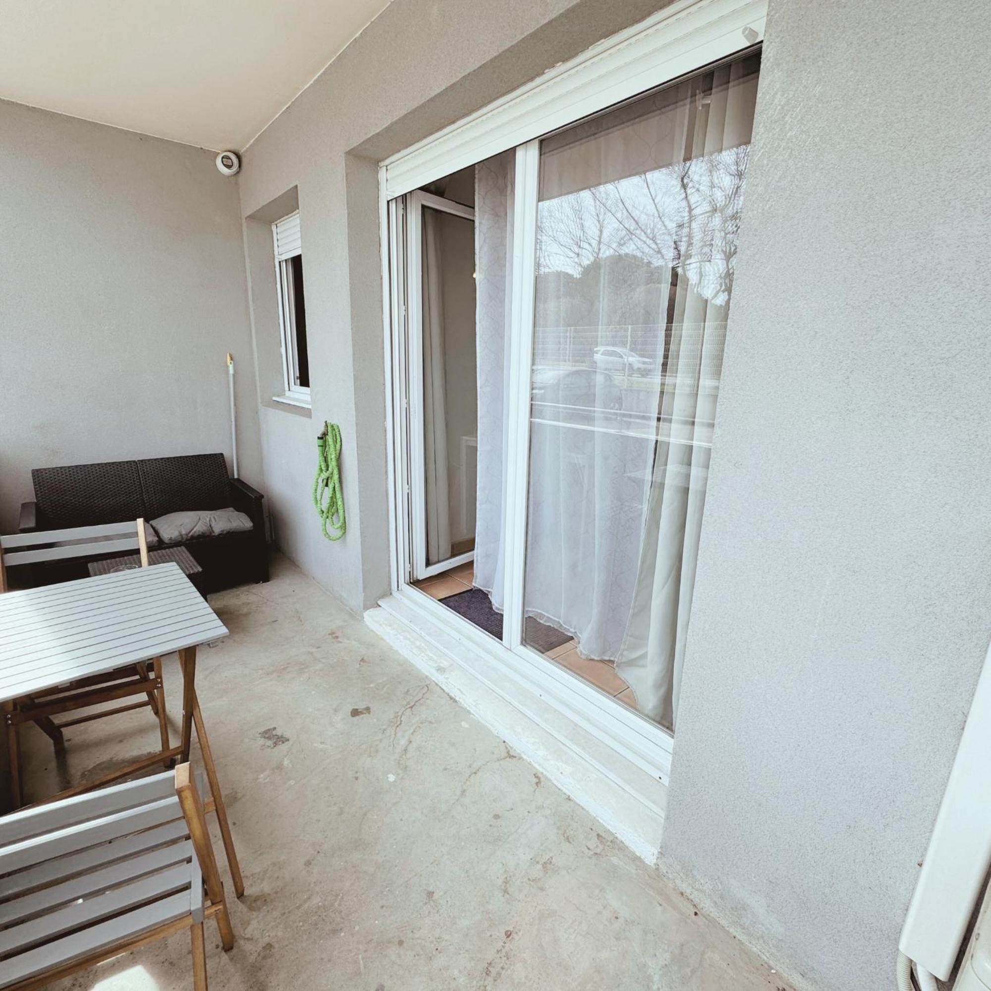 Appartement Residence Prive Avec Parking Wifi Clim Piscine Avignon Exterior photo